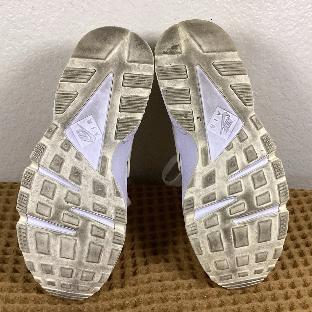 Nike Air Huarache Triple White Mens Sz 9.5 Running Shoes Sneakers 318429-111